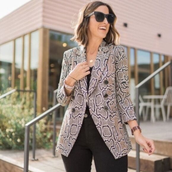 Cabi Python Snakeskin Animal Print Double Breasted Ponte Knit Blazer - Picture 1 of 12